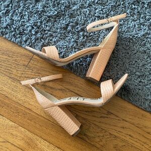 Sam Edelman YARO Ankle Strap Block Heel Peach Color Size 9